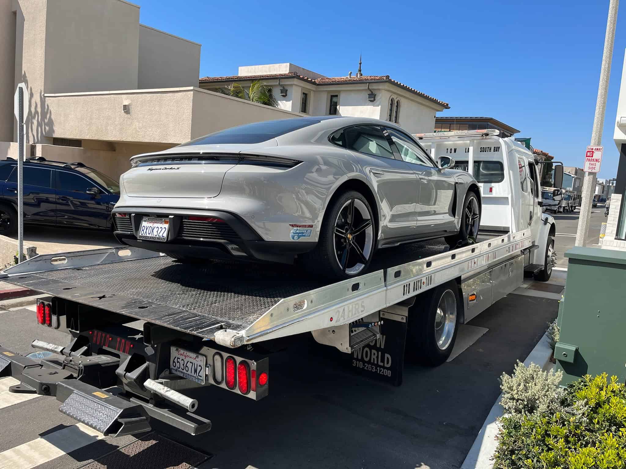 Hermosa Beach Roadside Assistance service